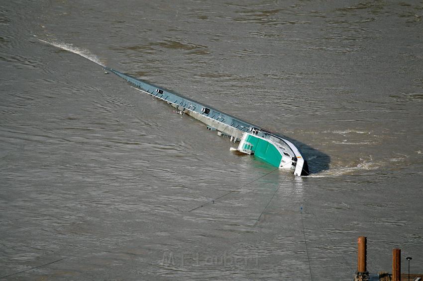 Schiff gesunken St Goarhausen Loreley P095.jpg